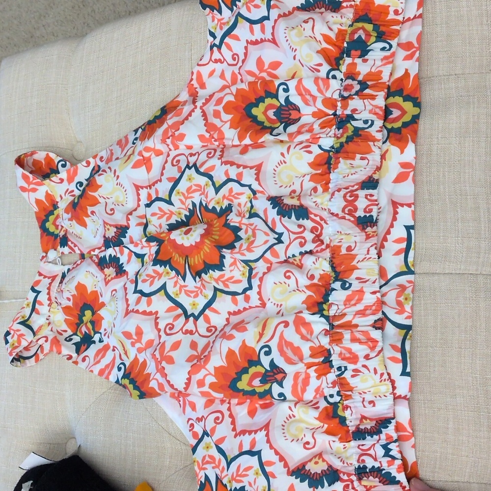 Boden Orange and Cream Floral Crop Top - Picture 12 of 14